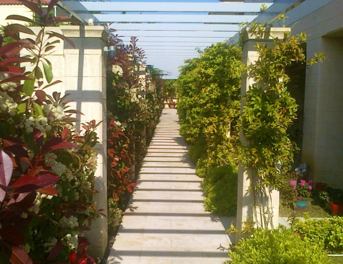 artifila_wall_gardens_construction